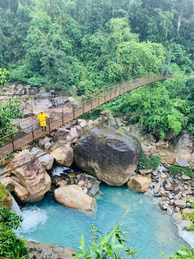 Odyssey Stays Nongriat - 3Kms Trek From Main Road تشيرابونجي المظهر الخارجي الصورة